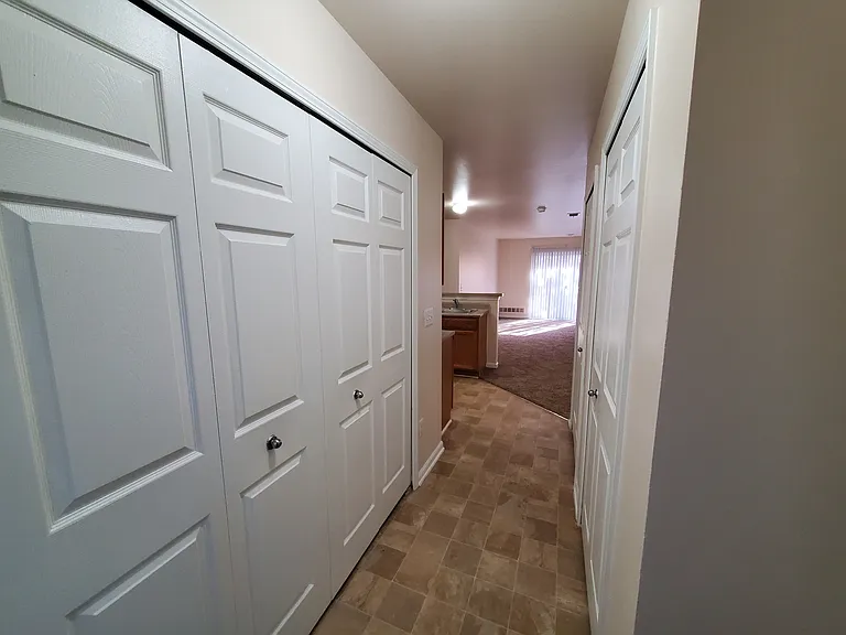 Blackberry Creek Village Apartments — Photo 29