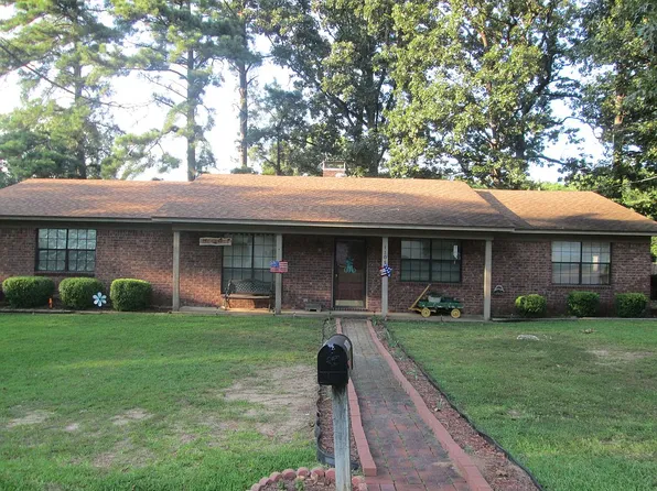 1104 W 13th St, Hope, AR 71801