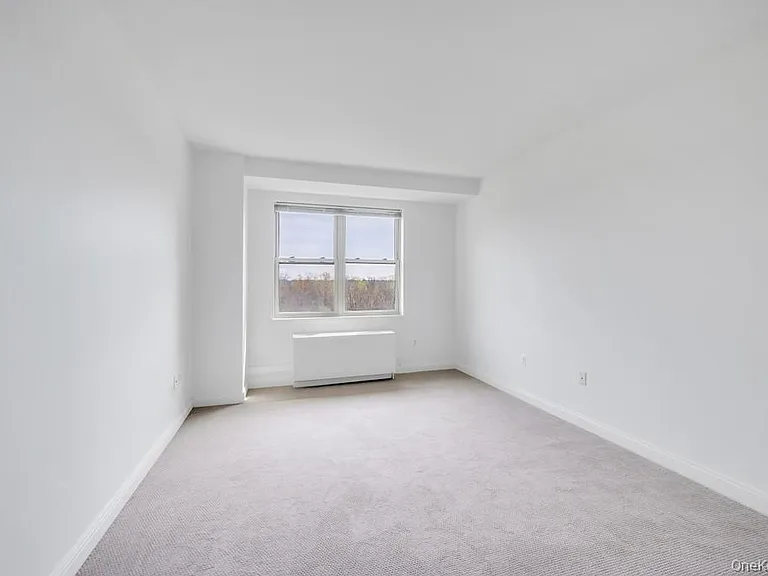 300 E Overlook #534 — Photo 16