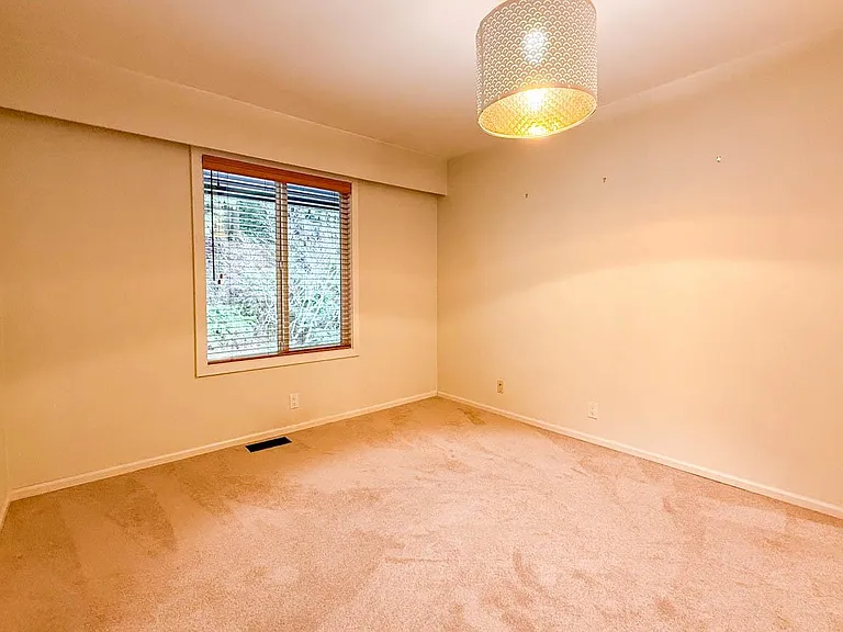 1530 McNair Dr — Photo 29
