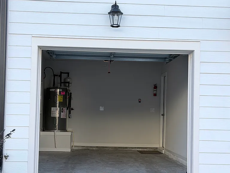3142 Washburn St — Photo 3