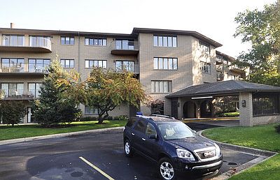 3rd image of 4040 Greenleaf Cir APT 309