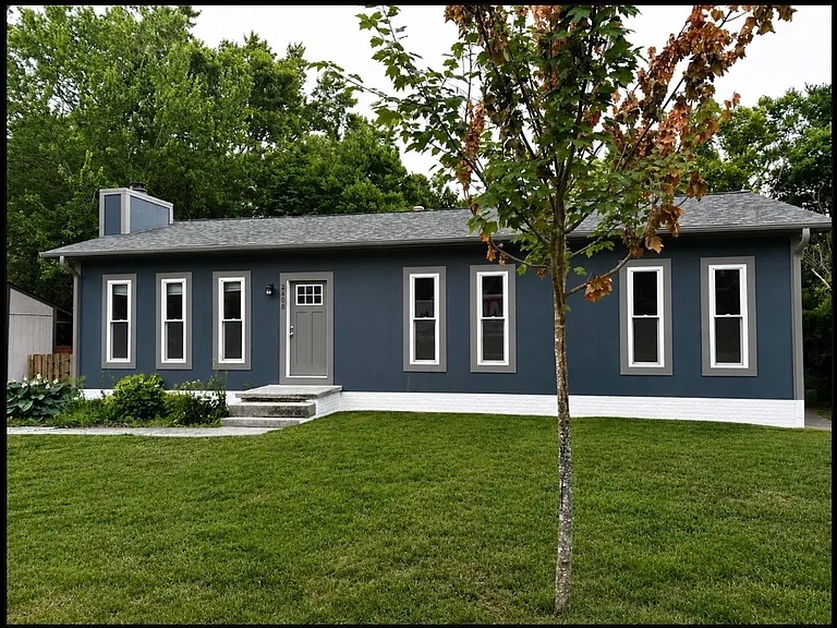 2408 Capistrano St — Photo 1