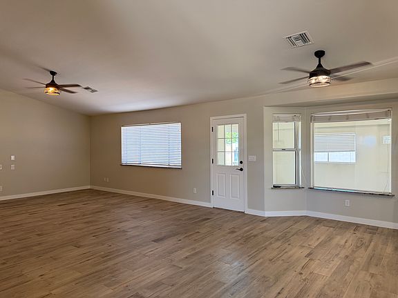 4th image of 708 E Cloud Rd