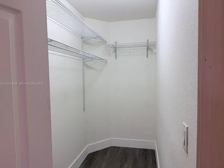 3585 NE 5th St #102 — Photo 13