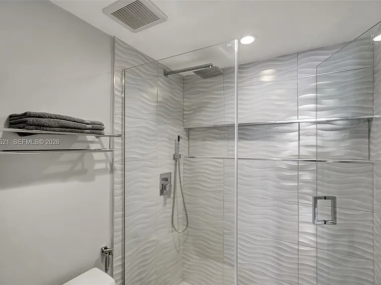 3725 S Ocean Dr #1519 — Photo 11