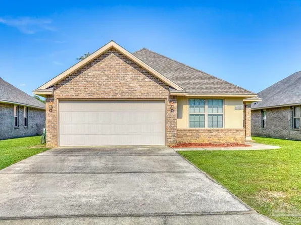 2566 Fiddlers Cir, Cantonment, FL 32533
