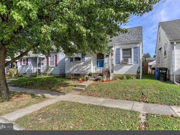 977 Lancaster Ave