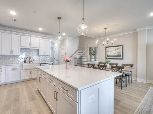 3254 Sassafras Ln, Thompsons Station, TN 37179