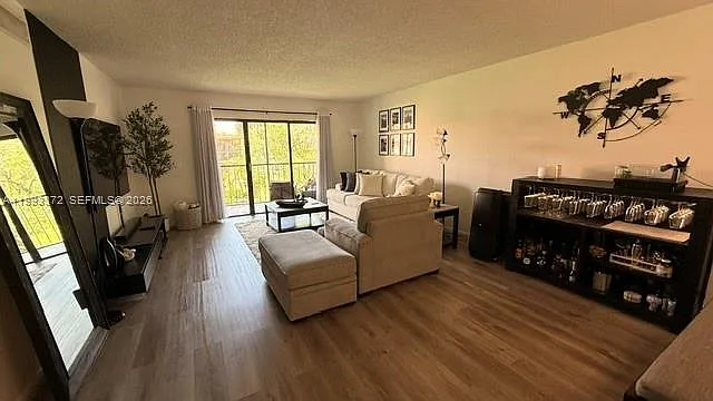 231 Lakeview Dr #204 — Photo 11