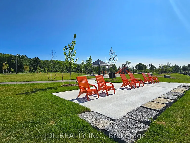 87 Albert Newell Dr — Photo 33