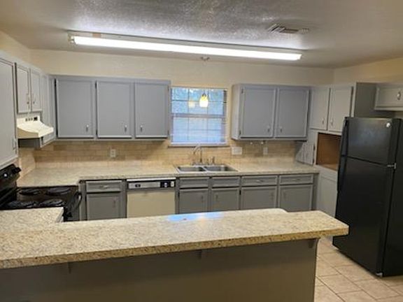 4th image of 2365 Willowglen Dr