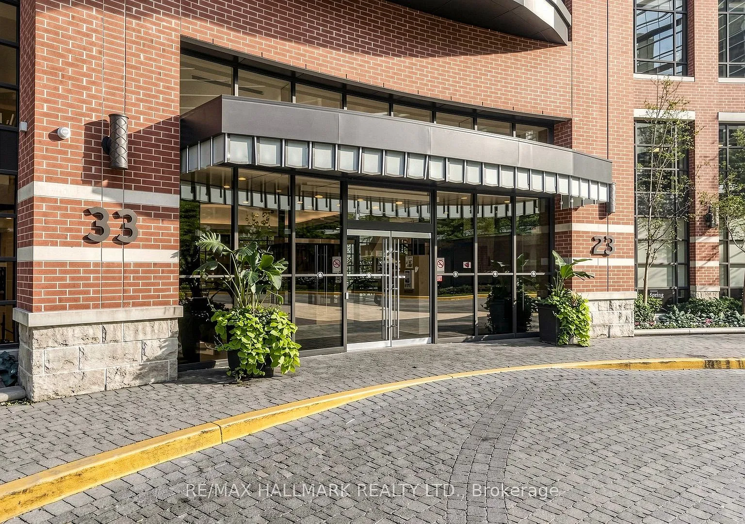2 bed, $2,400 — Photo 2
