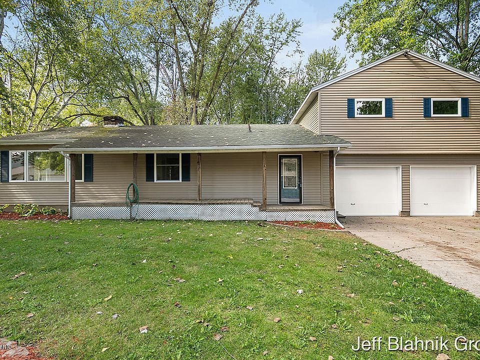 1st image of 757 Ferndale Ave NW