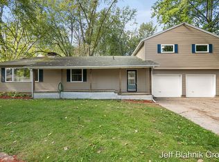 757 Ferndale Ave NW, Grand Rapids, MI 49534