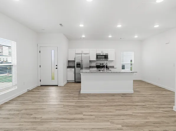 621 Apollo Ave, Bentonville, AR