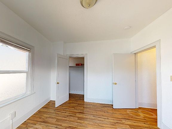 4th image of 2808 E Spring St