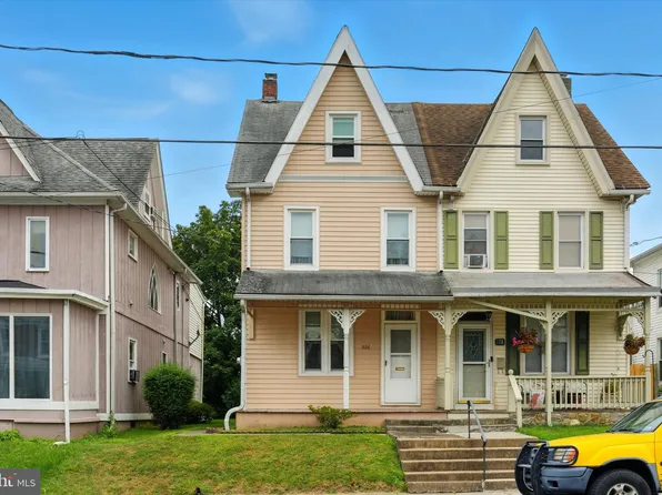 326 4th St, New Cumberland, PA 17070