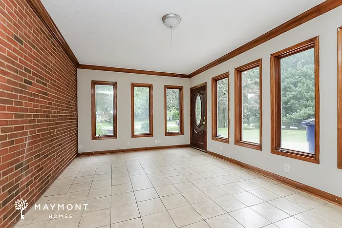 661 N Peace Haven Rd — Photo 9