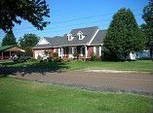 1302 Lake Dr, Hornbeak, TN 38232
