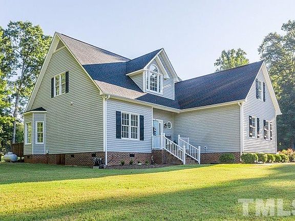 5th image of 103 Dry Creek Ln