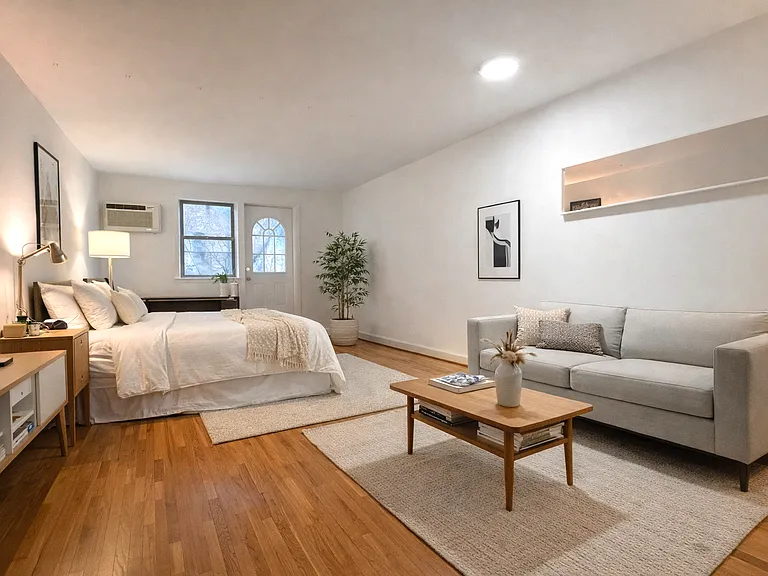 449 W 44th St #3H — Photo 1