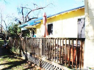 444 S Veramendi Ave, New Braunfels, TX 78130