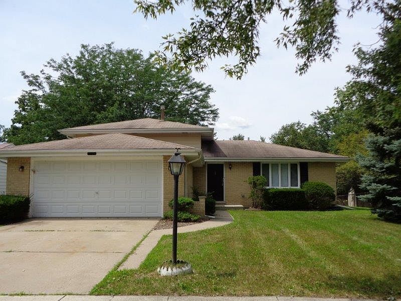 1st image of 22748 East Dr