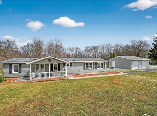 446 Kingdom Rd, Oswego, NY 13126