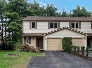 38 Apple Hl #38, Newington, CT 06111
