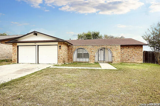 3 bed, 2.0 bath, 1737 sqft, $1,795 — Photo 1