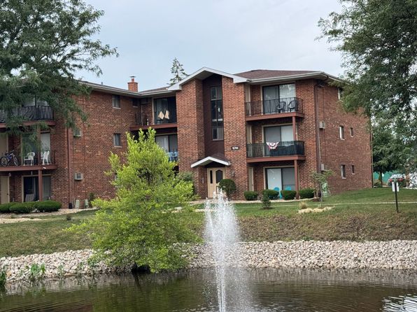 15740 Lake Dr APT 3BR