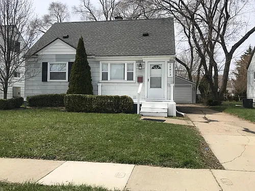 24813 Wilmot Ave Photo 1