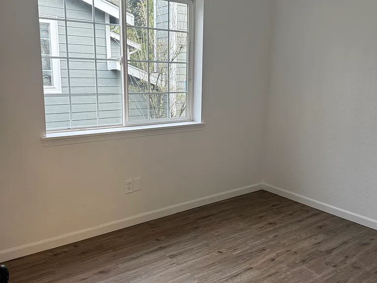 6007 Merlot Ln SE — Photo 6