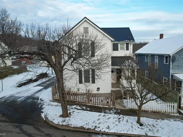 208 Vine St, Marietta, OH 45750