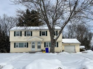 4 Rose Cir, Hamlin, NY 14464