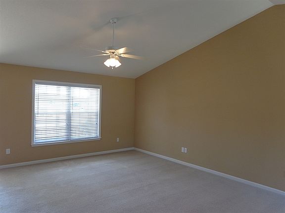 5th image of 113 Herndon Ct