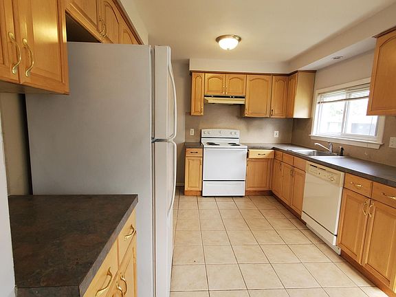 4th image of 25160 Cole St