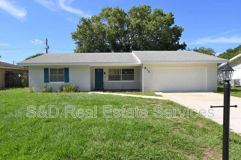 612 Lake Ned Rd