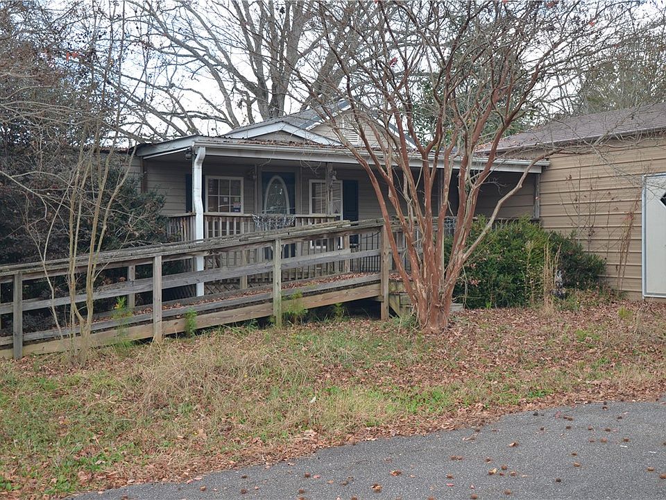 2nd image of 101 Mauldin Cir