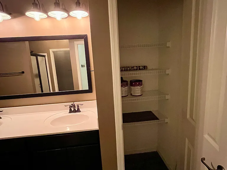3175 Rossmore Cir — Photo 34