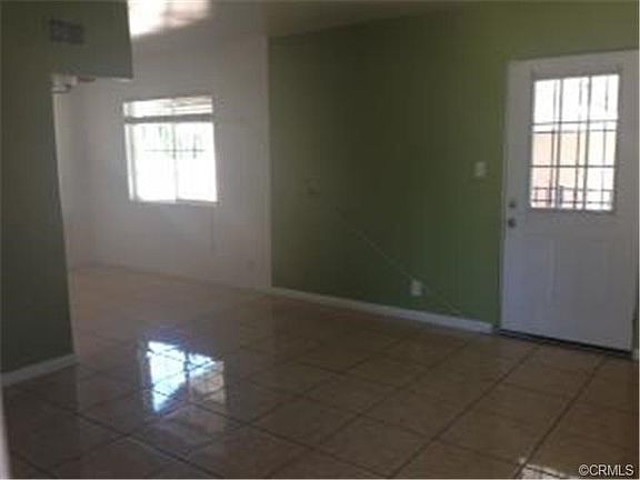 2nd image of 15436 Lassen St