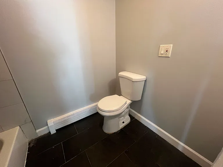 39 N 3rd St #1R — Photo 9
