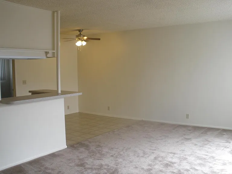 11628 Bellflower Blvd — Photo 4