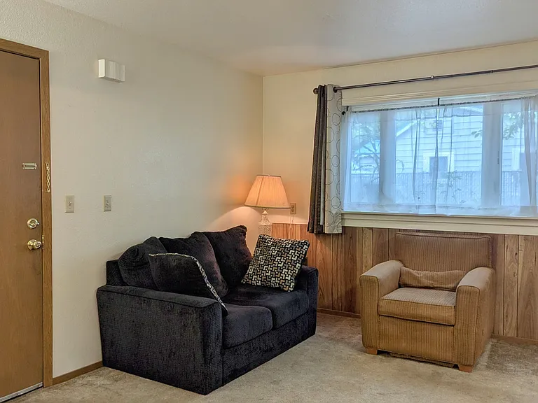 1420 Lacey St #6 — Photo 3