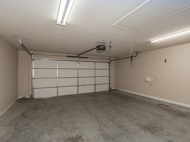 127 Chambery Dr — Photo 19