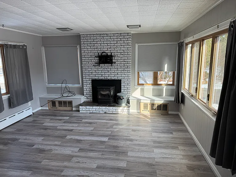 465 Hills St — Photo 22