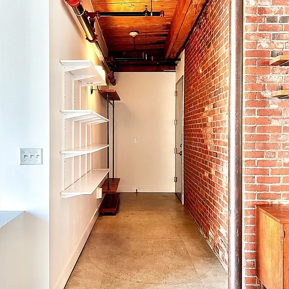 950 Dorchester Ave #205 — Photo 4