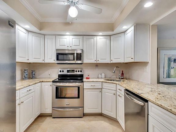 4th image of 4200 Belair Ln 112 #112