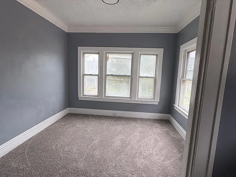 3252 E 118th St #2 — Photo 5